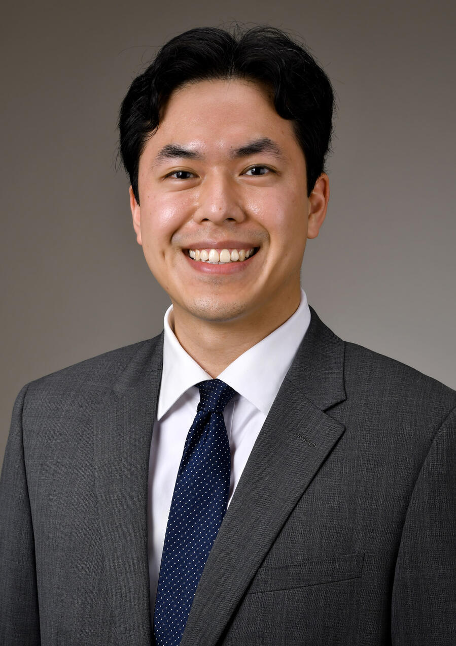 Benjamin-Park-Houston-Ophthalmologist-Cataract-Cornea-Refractive-LASIK-SMILE-Surgeon.jpg